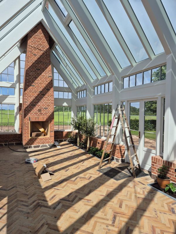 gammel bygning: renoveret